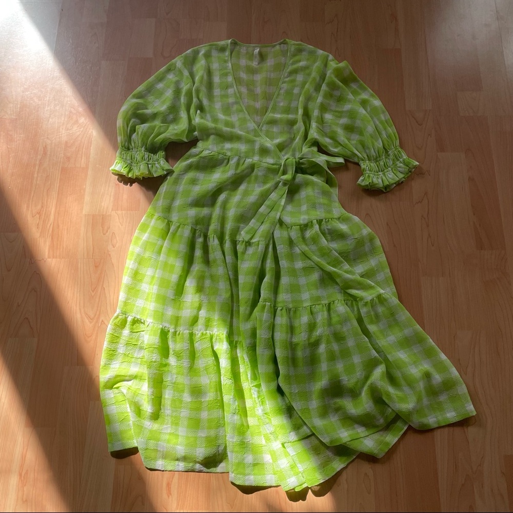 urban outfitters gingham dress